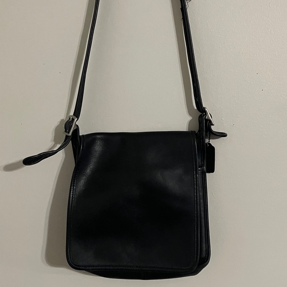 Vintage Coach 9144 LEGACY Studio Flap Leather Crossbody - Picture 2 of 12